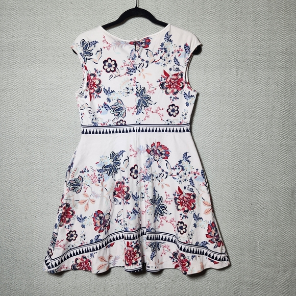 New York & Company Size M Floral Sleeveless  Mini Dress With Pockets - Picture 2 of 13